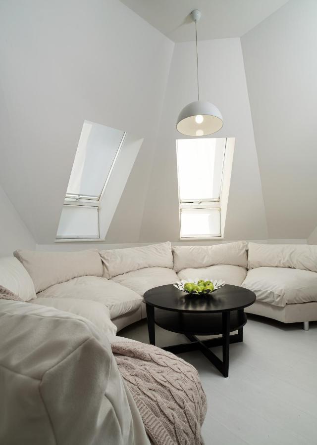 White Attic Apartment 오데사 외부 사진